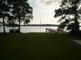 802 Shore Dr E, Oldsmar, FL 34677