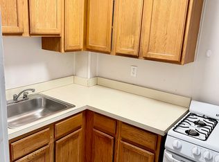 127 Washington St APT 14, Lynn, MA 01902