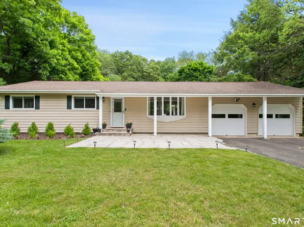 38 Stonecrop Road, Norwalk, CT 06851