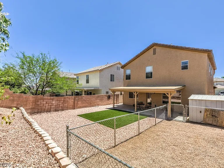5016 Dancing Lights Ave — Photo 32