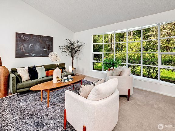 4th image of 4601 140th Avenue NE