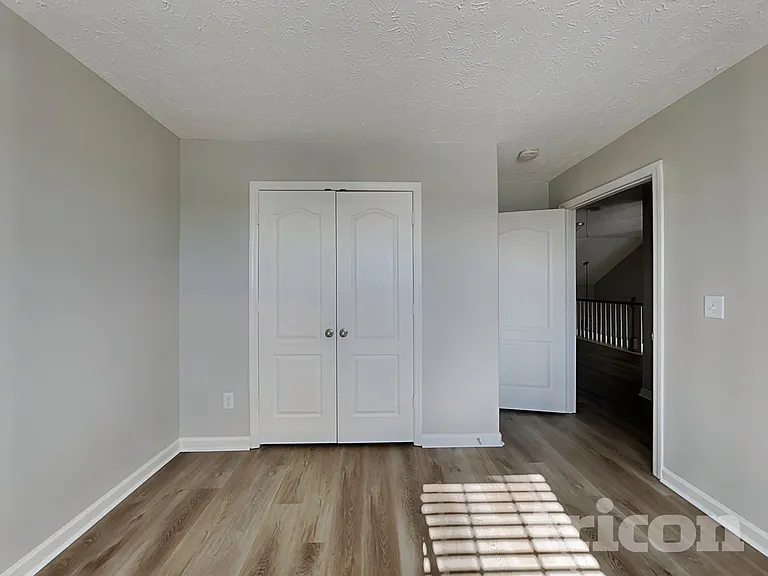 1638 Zurich Dr — Photo 12