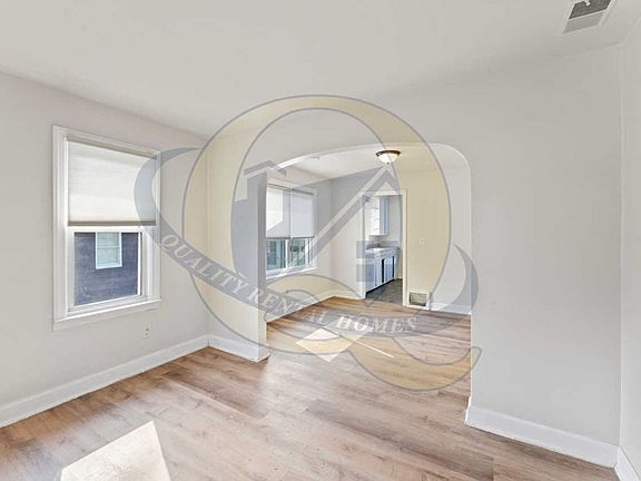 5th image of 1434 Mintola Ave