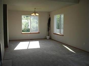5th image of 4962 Spinnaker Dr