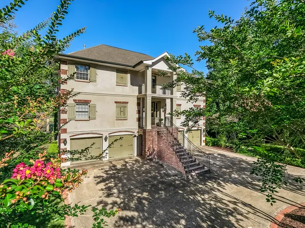 820 Bonfouca Ln, Mandeville, LA 70471