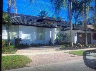 28 NW 108th Way, Plantation, FL 33324