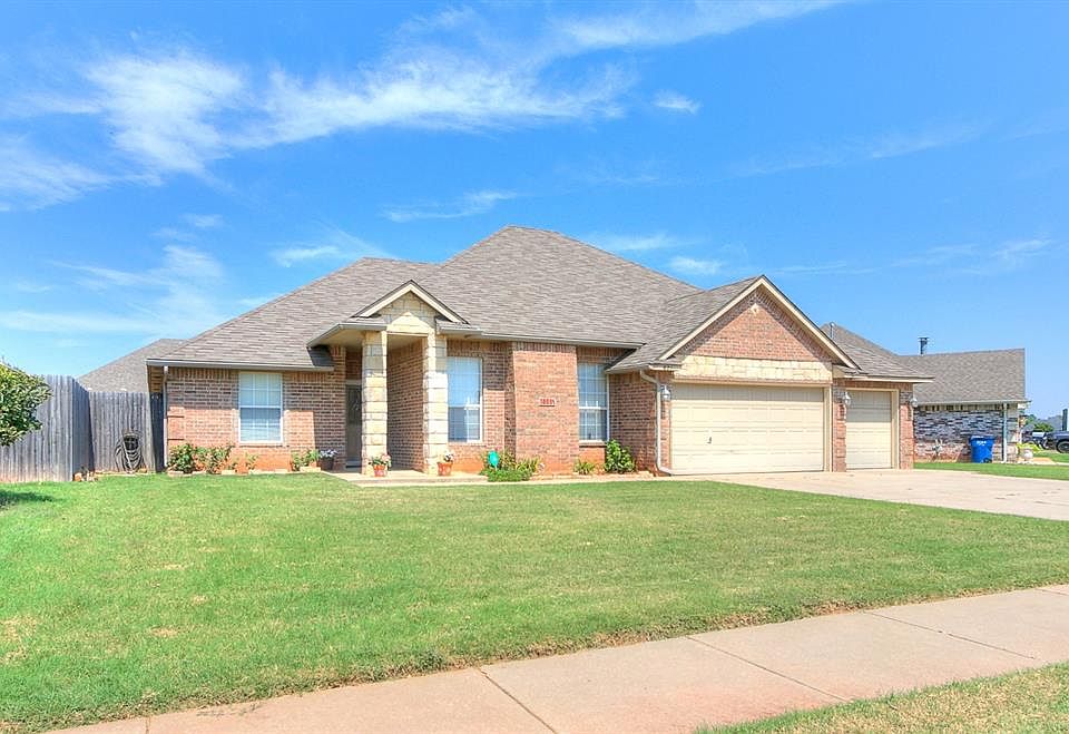 1st image of 601 N Ponderosa Way