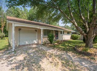 1733 N Autumn Ln, Peoria, IL 61604