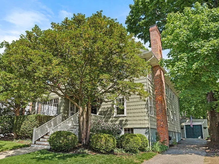 303 Washington St #1 — Photo 17