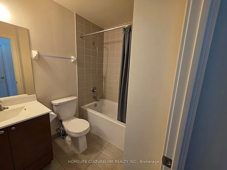 151 Village Green Sq #2209 — Photo 14