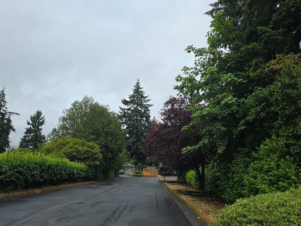 1st image of 14301 10th Ave S