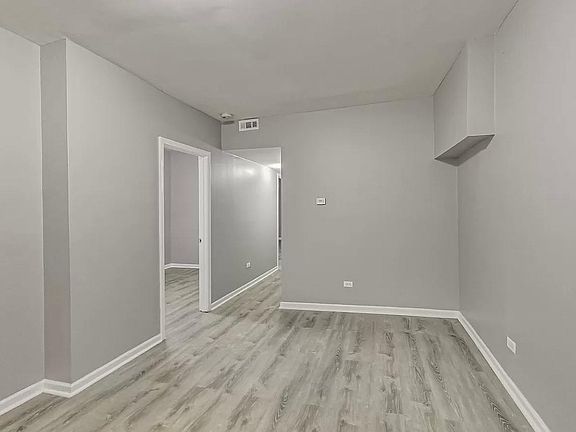 2nd image of 427 N Lawndale Ave #1