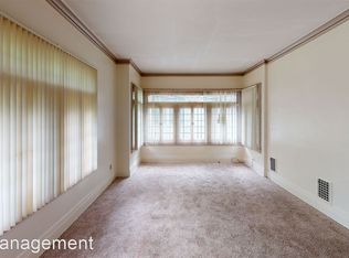 27 Lakeview Park APT 3, Rochester, NY 14613