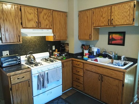 5th image of 3808 42nd Ave S