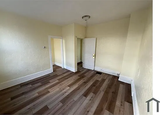 3404 Walton Ave #UPPER — Photo 4