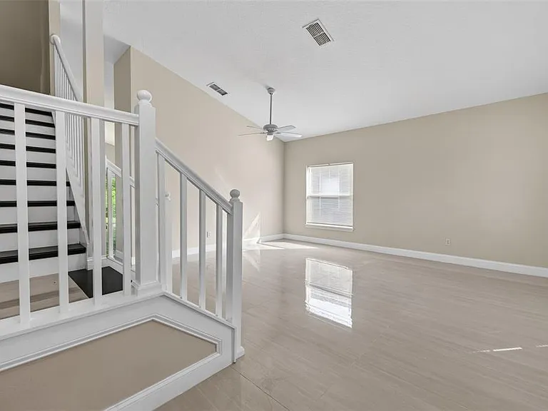 1851 Great Falls Way — Photo 9