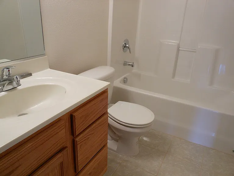 604 E Reflection Lake St — Photo 13