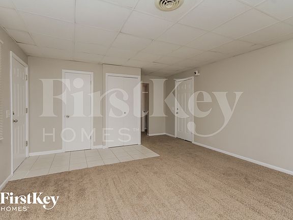 3rd image of 639 N Martha St