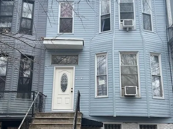 702 Chauncey St, Brooklyn, NY 11207