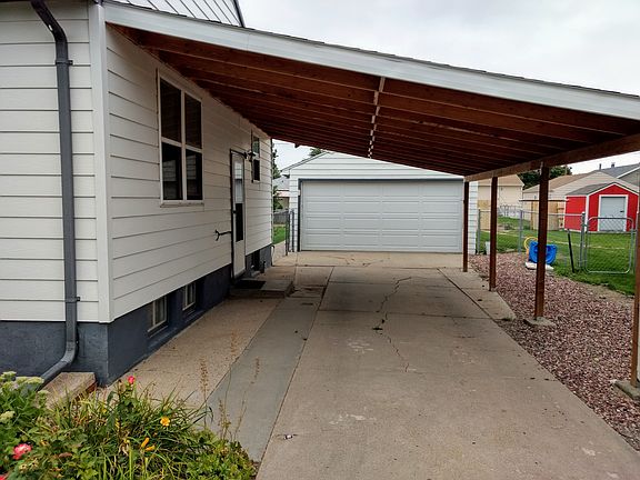 3rd image of 1509 21st Ave
