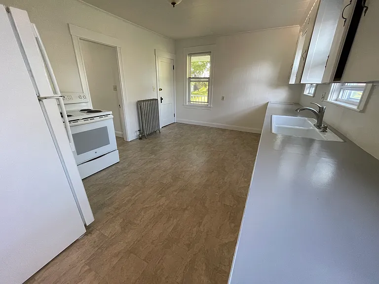 42 Emmons St #42 — Photo 8