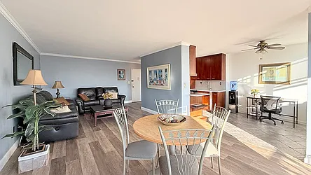 380 Mountain Road, #714