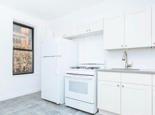 678 Grand St #3F, Brooklyn, NY 11211