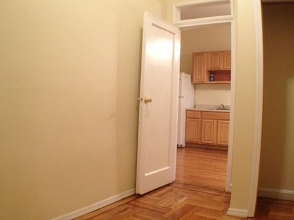 3rd image of 355 S 4th St APT 6B