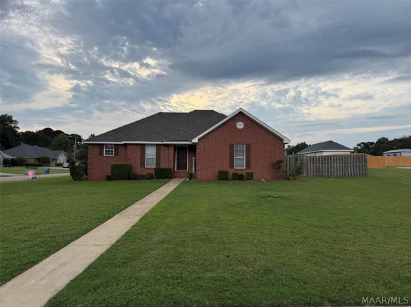 101 Ashwood Ct, Prattville, AL 36066