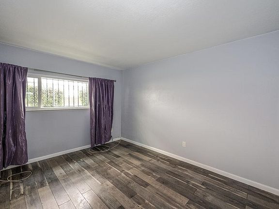 5th image of 7923 Agnes Ave Unit 20