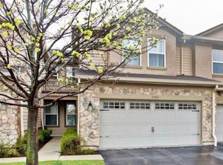 1903 Crenshaw Cir, Vernon Hills, IL 60061