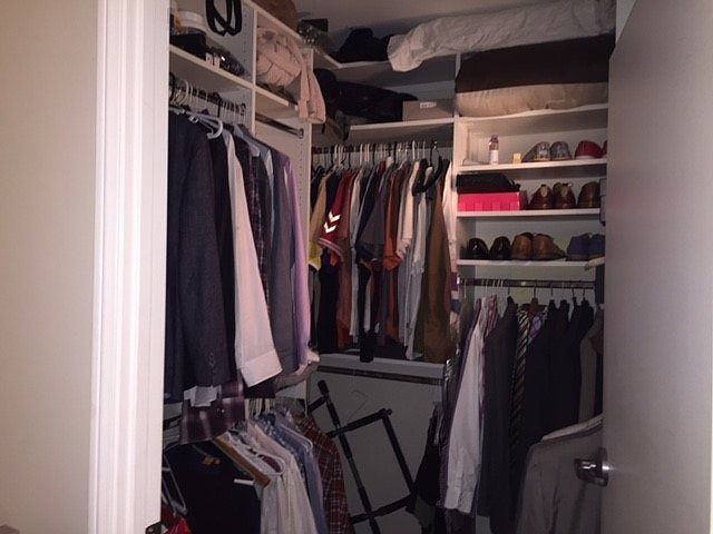 Customized walk-in closet