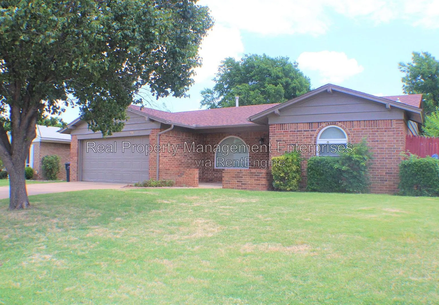 3 bed, 2.0 bath, 1343 sqft, $1,495 — Photo 1