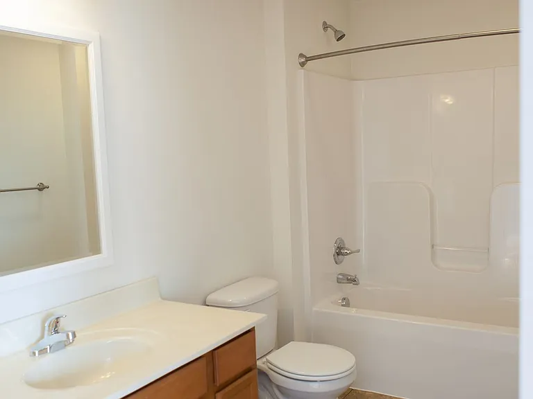 601 N. Walnut St. — Photo 7
