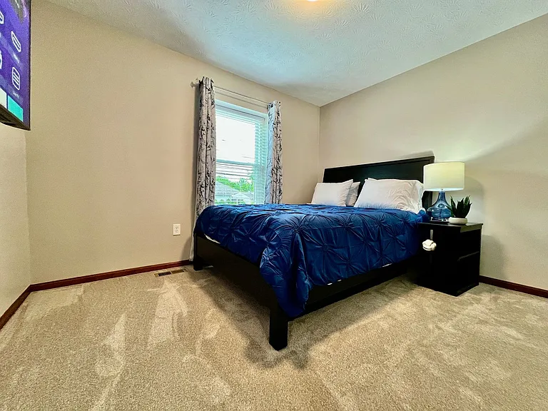 6429 Cincinnati Dayton Rd #B — Photo 28