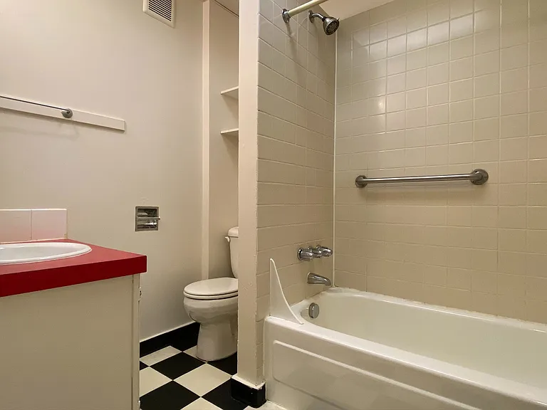 Apartment 301-Bathroom Apartment 301-Bathroom