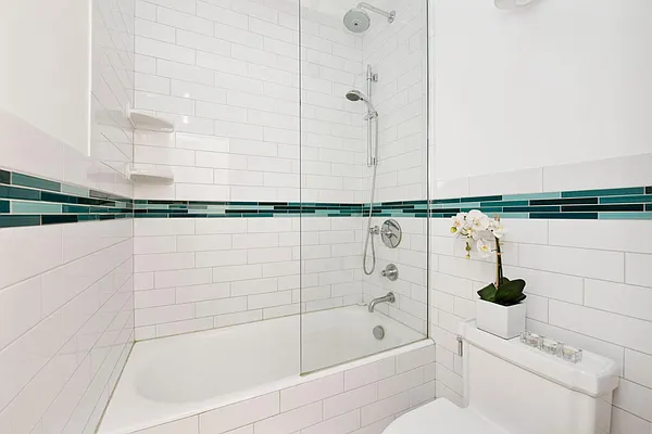 Sold by Keller Williams NYC | media 22