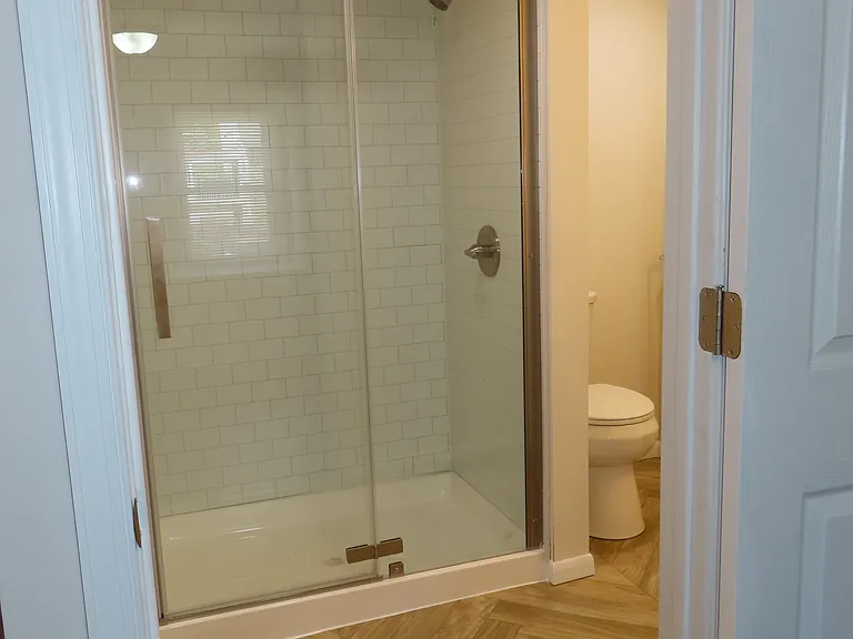 1008 Reading Ave — Photo 26