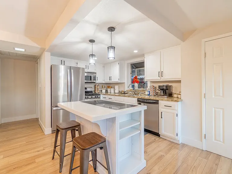 Enchanted Valley Dr — Photo 4