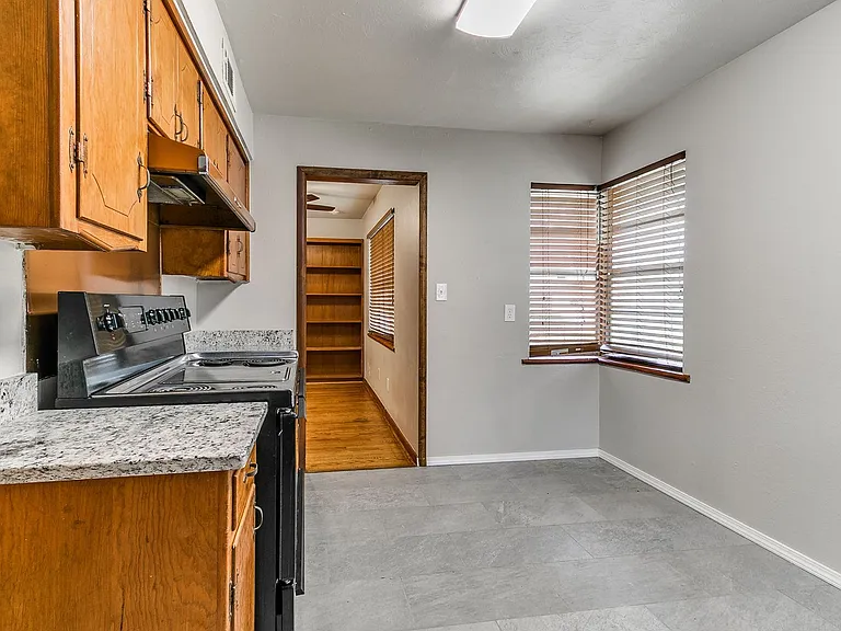 721 E Bouse Dr — Photo 11