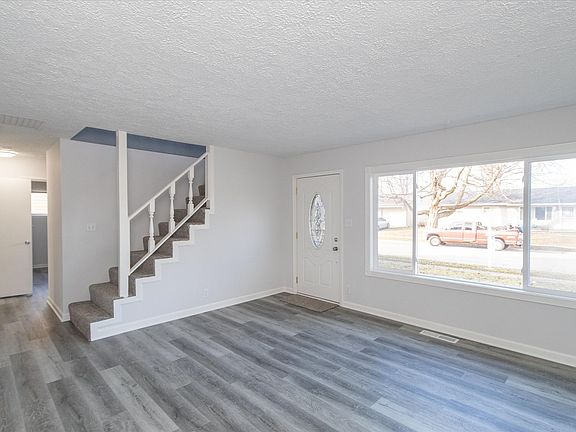 3rd image of 4609 Hollister Dr