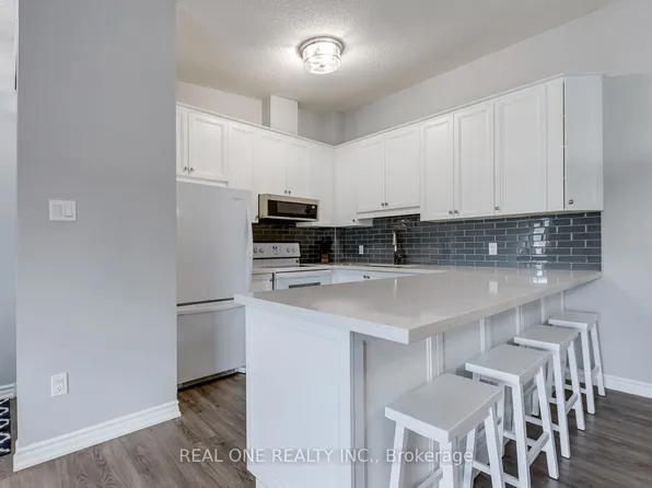 1701 Lampman Ave #707, Burlington, ON L7L 6R7
