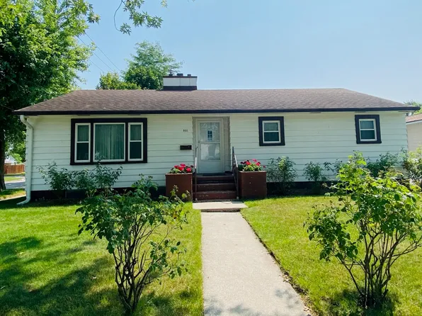 901 Stanton St, Bay City, MI 48708