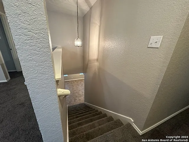2111 Red Rock Xing — Photo 37