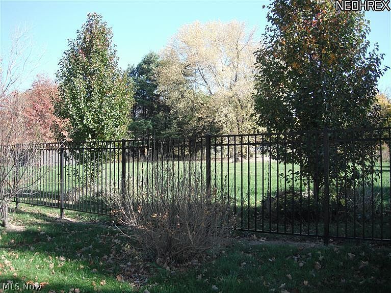1st image of Melrose Dr