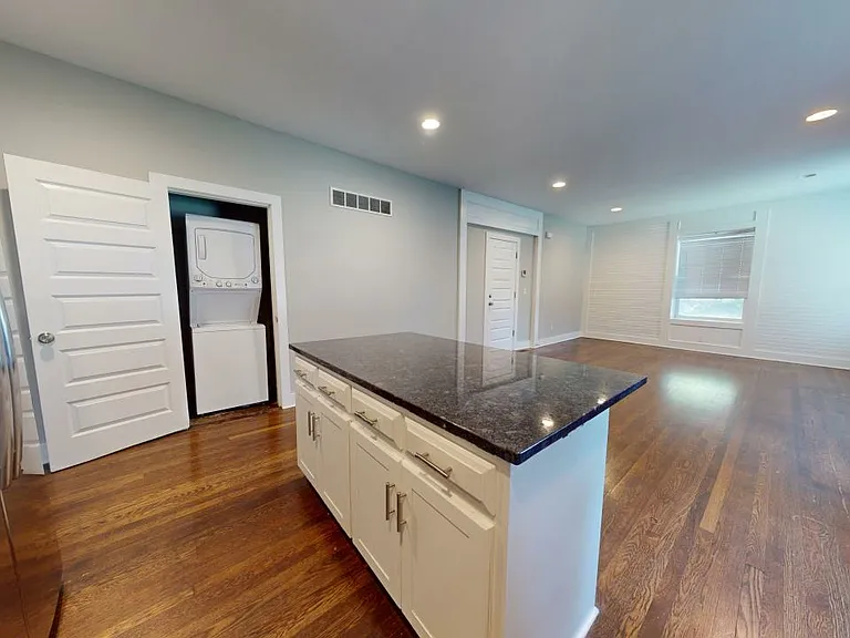 3726 Washington | Charming Updated Apartment — Photo 51