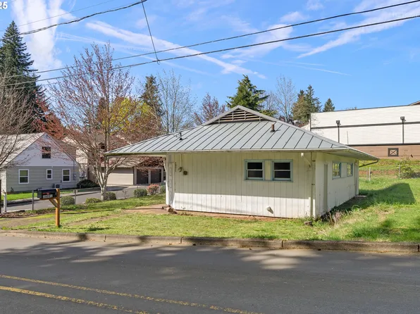 38091 Sunset St, Sandy, OR 97055