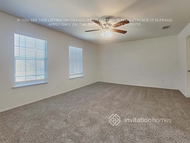 1321 Gayle St — Photo 9