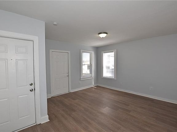 5th image of 815 W 35th St #3