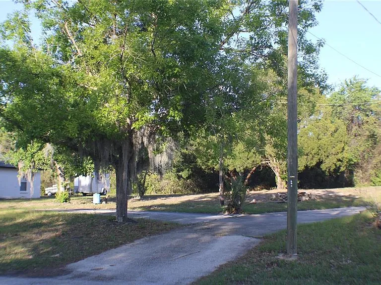 3045 Yorkshire Dr — Photo 22